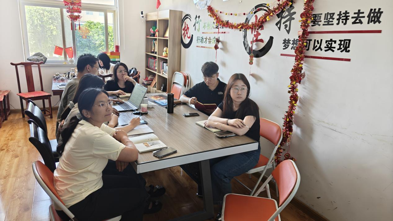 A Jojo Team a globális kereskedelmi szakértelmet az Alibaba-élvonalbeli AI képzéssel továbbítja