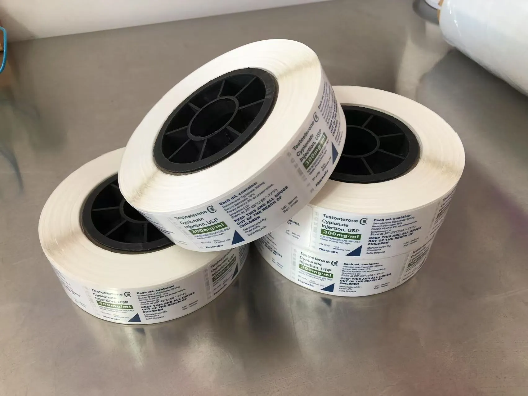 Az egyrétegű orvosi címkéket szállítjuk