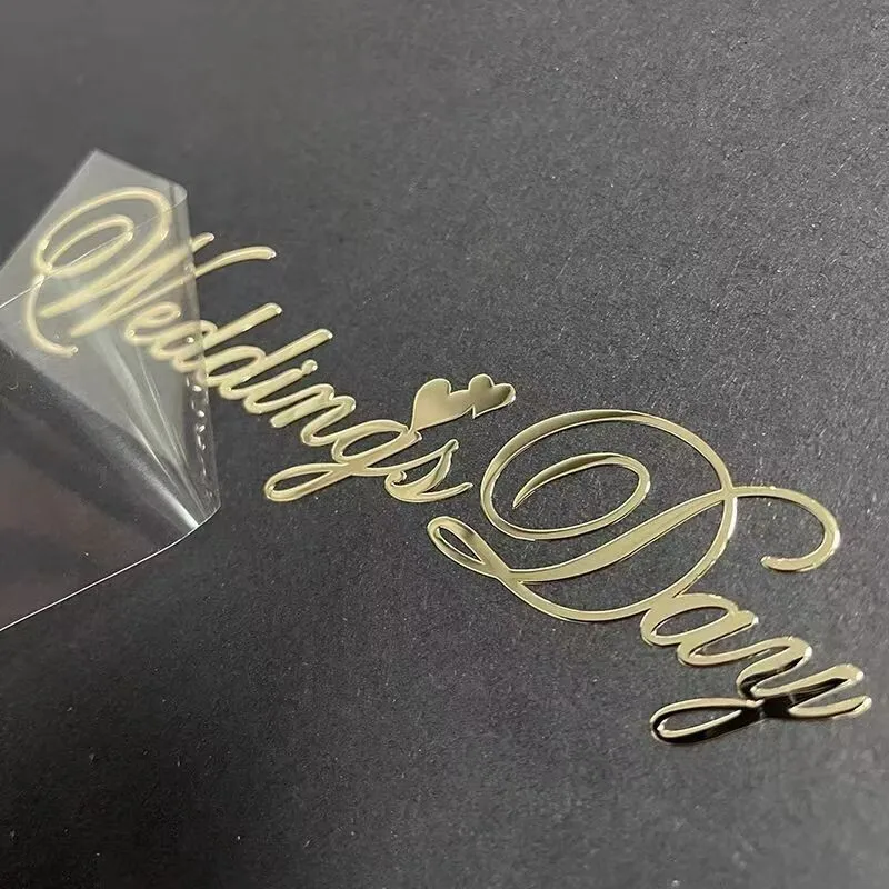 A különbség az UV és a fém transzfer matricák között